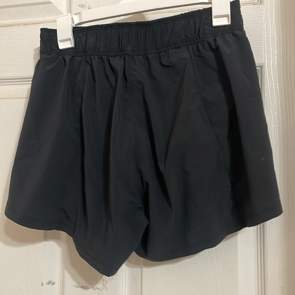 Medium Nike Shorts - Picture 2 of 2